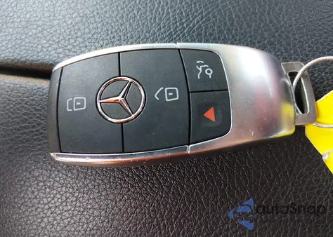 2022 Mercedes-Benz Glc 300 4Matic Coupe from USA, damaged, VIN W1N0J8EB8NG066762